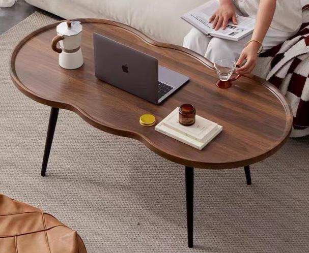 Single Centre Table, Long And Curvy Spiral